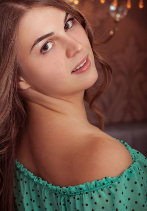 18 year old girl Hailey Little takes off yoga attire to stand naked